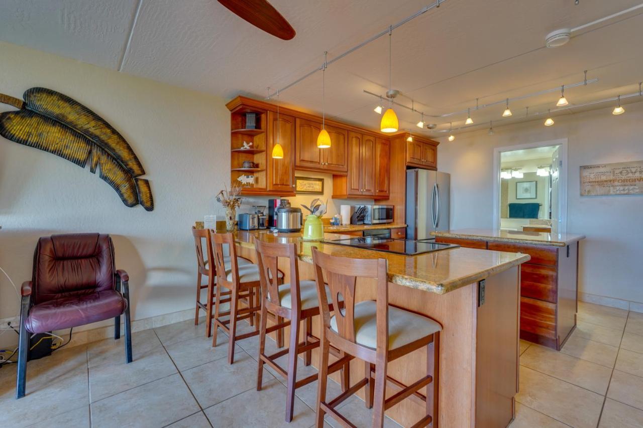 Kona Pacific Top Floor Retreat Ocean View And Pool! Kailua-Kona Luaran gambar