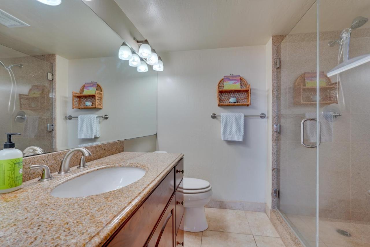 Kona Pacific Top Floor Retreat Ocean View And Pool! Kailua-Kona Luaran gambar